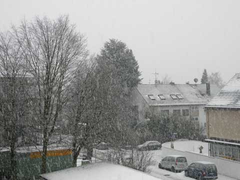 es schneit